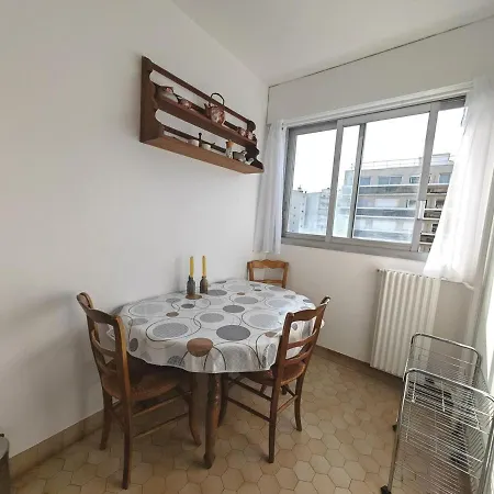 Avec Balcon Et Parking A Alesia Apartment *