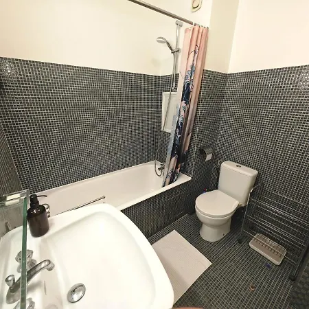 Avec Balcon Et Parking A Alesia